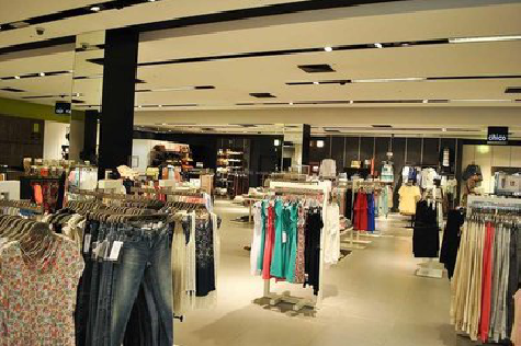 霍山商场里的店面怎么装修？